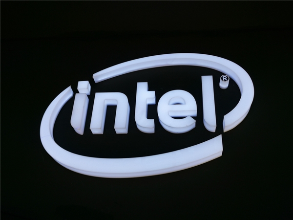 Intel CEO基辛格自信放言：我们的PC市场地位依然强劲！