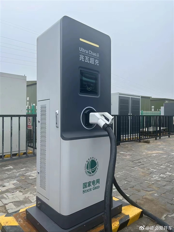 博主展示国内矿卡兆瓦级超充：充电功率1187kW 3分钟充进59度电