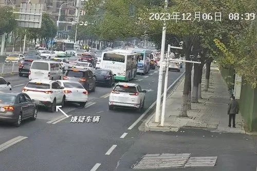 专挑加塞车“碰瓷”： 湖北一网约车司机骗保61万多被刑拘