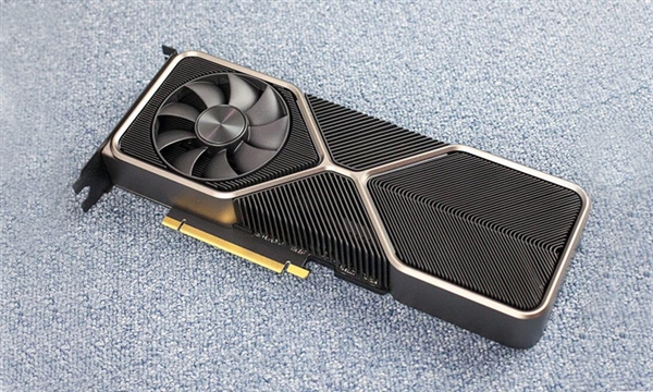 英伟达大招来袭：RTX 5070/5060明年亮相