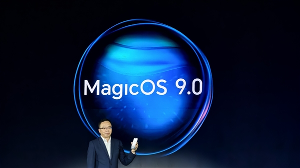 赵明用荣耀Magic7现场点咖啡：一句话搞定