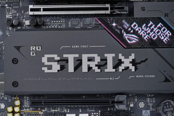 AMD新座驾！华硕ROG STRIX B850-E GAMING WIFI主板图赏