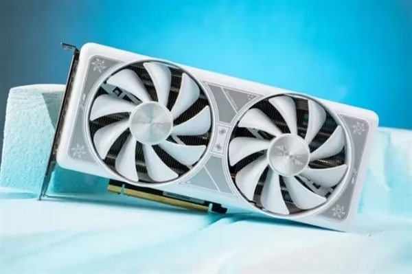 《鬼屋魔影：重制版》恐怖冒险！耕升 GeForce RTX 4070 SUPER 踏雪 Mini破解谜题